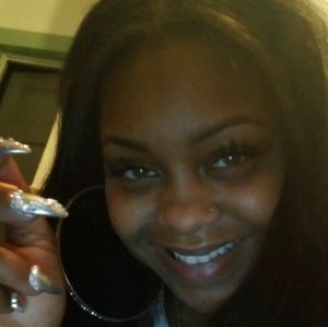 Meet your Posher, Kamilah